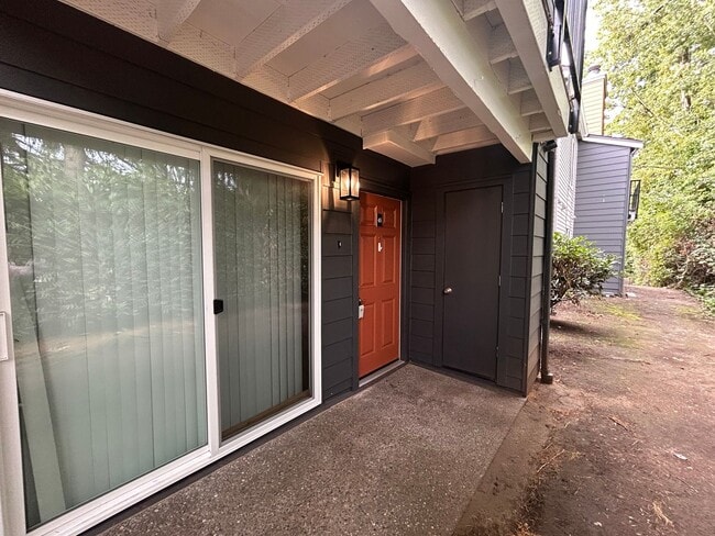property at 2605 S 272nd St