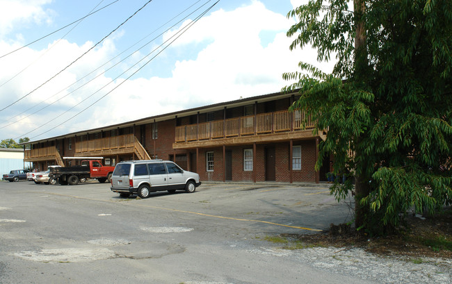 Fair Oaks Dr in Lewisburg, WV - Building Photo - Building Photo