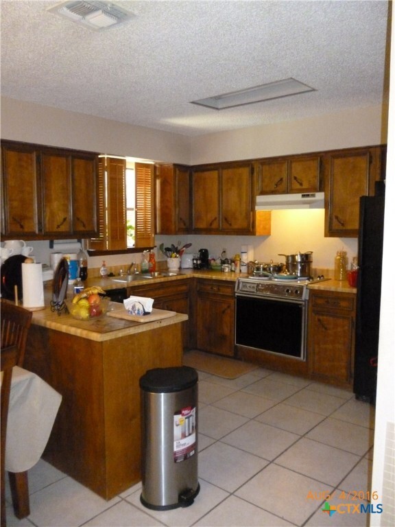 property at 1640 Old Marion Rd