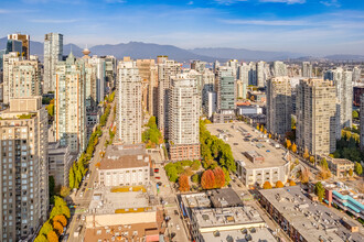 Yaletown Park 3 in Vancouver, BC - Building Photo - Building Photo