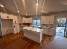 110 Crotona Ave in Harrison, NY - Building Photo