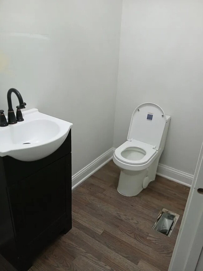 property at 8634 S Prairie Ave
