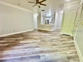 8818 Villa View Cir in Orlando, FL - Foto de edificio - Building Photo