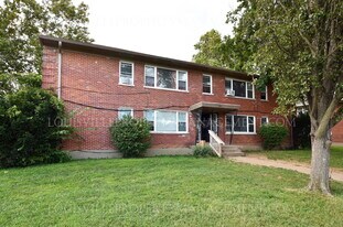 2211 Gerald Ct in Louisville, KY - Building Photo