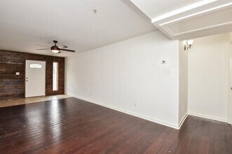 19990 Ravenwood Dr-Unit -A in Porter, TX - Building Photo - Building Photo