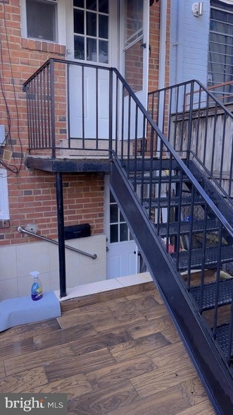 property at 1535 K St SE