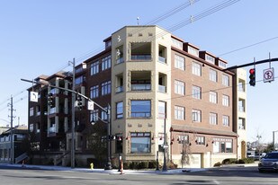 Zephyr in Grand Haven, MI - Building Photo