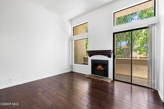 26001 Alizia Canyon Dr in Calabasas, CA - Building Photo - Building Photo