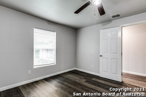 423 Millard St in San Antonio, TX - Building Photo - Building Photo