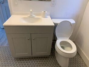 1664 Drew St, Unit 1664 in Clearwater, FL - Building Photo - Building Photo