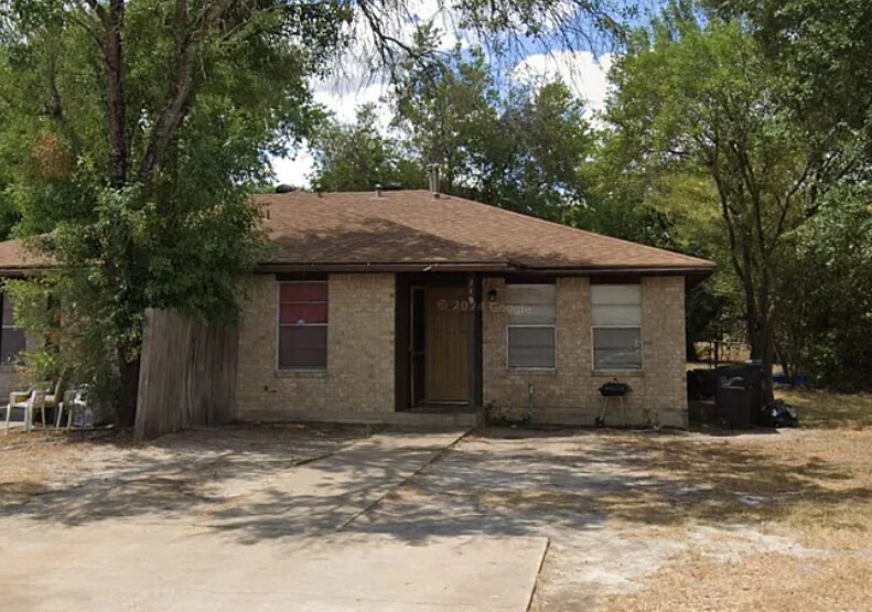 219 Bucknell Ct in College Station, TX - Building Photo