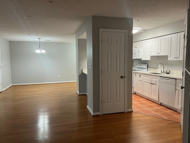 property at 3704 Excalibur Ct