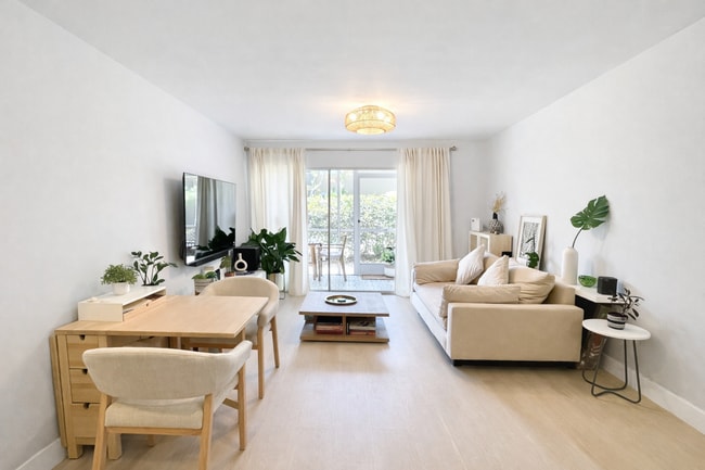 property at 441 SE 10th St