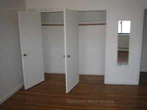1027 Commonwealth Avenue-Unit -12 in Boston, MA - Building Photo - Building Photo
