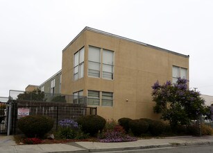 2400-2506 Magnolia St in Oakland, CA - Building Photo - Building Photo
