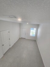 2918 Savoir Ave, Unit 05 in Davenport, FL - Building Photo - Building Photo