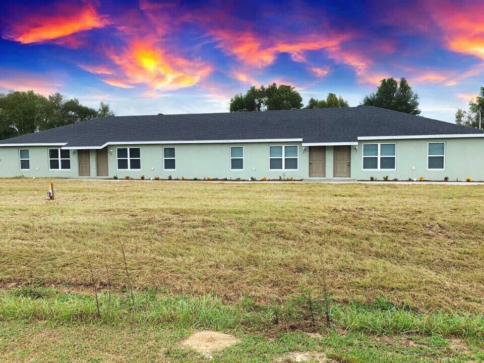 159 Juniper Loop-Unit -1 in Ocala, FL - Foto de edificio