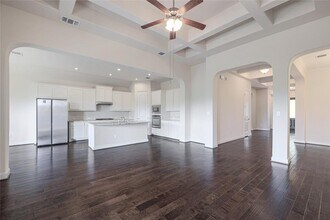 186 Brentwood Dr in Austin, TX - Foto de edificio - Building Photo