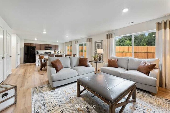 1022 91st Ave SE in Tumwater, WA - Building Photo - Building Photo