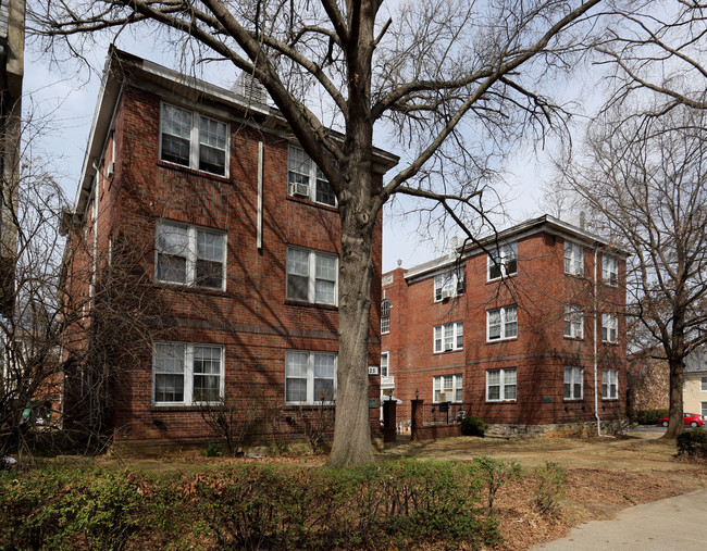 Mayflower Apartments in Nashville, TN - Building Photo - Building Photo