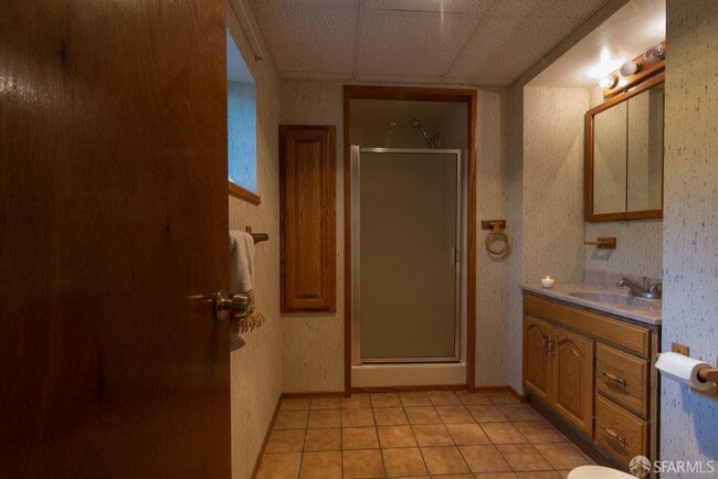 439 Alhambra Rd in South San Francisco, CA - Building Photo - Building Photo