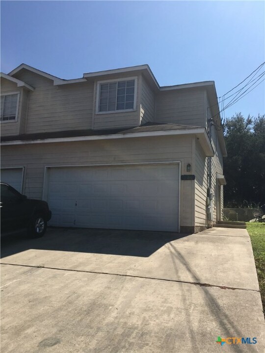 881 Sagewood Trail in San Marcos, TX - Building Photo