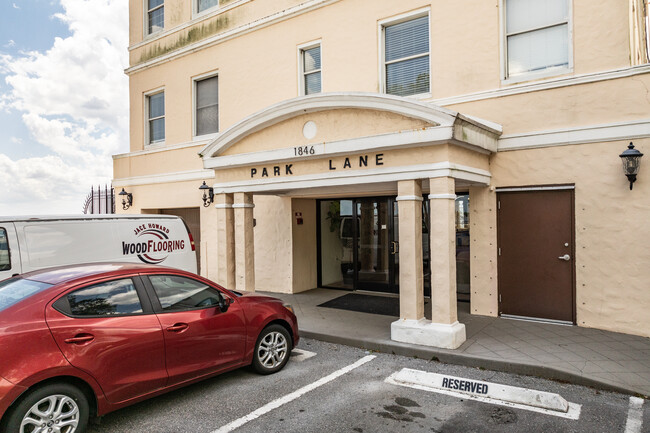 Park Lane Apartments in Jacksonville, FL - Foto de edificio - Building Photo