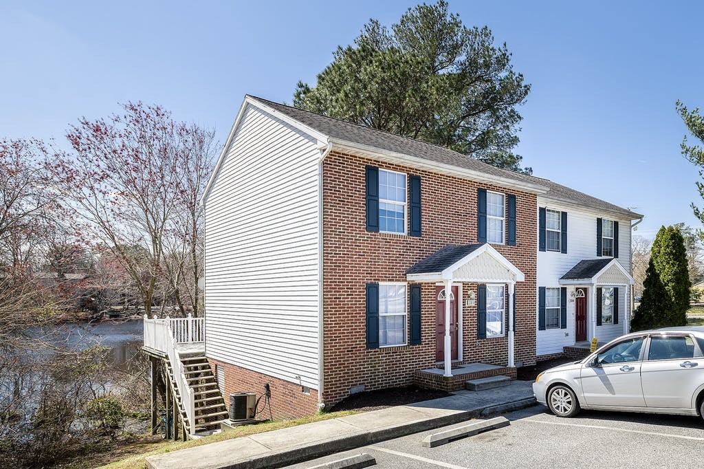 Cedar Crossing in Salisbury, MD - Building Photo