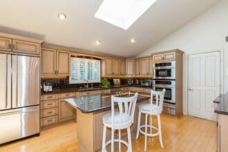 34 Harbor Dr in Blue Point, NY - Building Photo - Building Photo