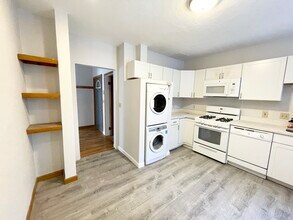 259 North, Unit 2 in Boston, MA - Building Photo - Building Photo