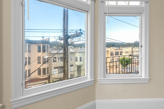 5431 California in San Francisco, CA - Building Photo - Building Photo