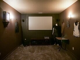 151 Cub St W in Meridian, ID - Building Photo