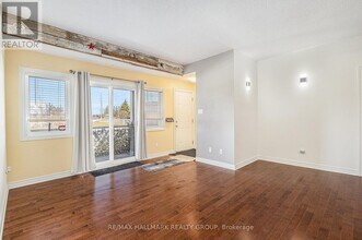 920 White Alder Ave in Ottawa, ON - Building Photo - Building Photo