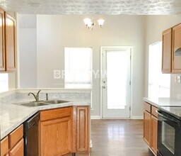 305 Shadetree Ln in Lawrenceville, GA - Building Photo - Building Photo