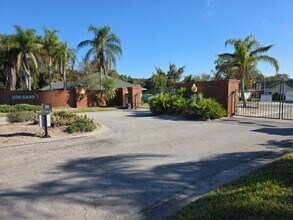 1175 Jade East Ln in Kissimmee, FL - Building Photo - Building Photo