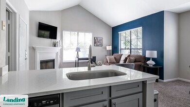 2323 Eldridge Pkwy in Houston, TX - Building Photo - Building Photo