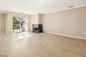 10 Brookline Ct in Princeton, NJ - Building Photo - Building Photo