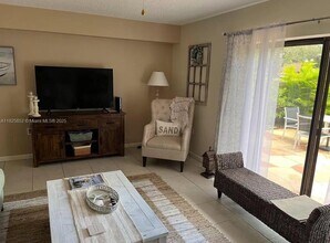 1302 13th Ct in Jupiter, FL - Building Photo - Building Photo