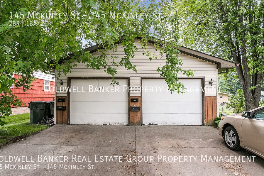 145 Mckinley St in Kaukauna, WI - Building Photo