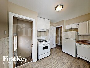 815 St Jean St in Florissant, MO - Building Photo - Building Photo