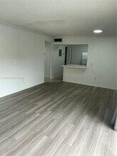 7765 SW 86th St in Miami, FL - Building Photo - Building Photo