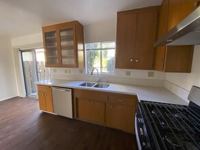 Mariposa Townhomes in Altadena, CA - Building Photo - Building Photo