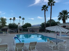 2900 Sunflower Cir E in Palm Springs, CA - Building Photo - Building Photo