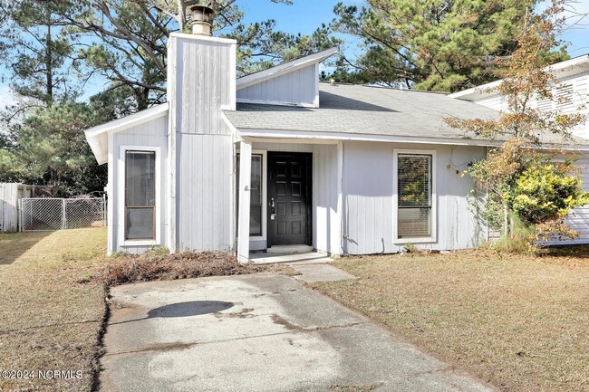 113 Village Cir in Jacksonville, NC - Building Photo - Building Photo