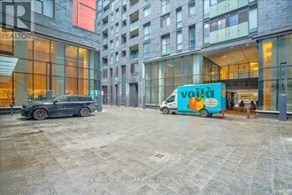 115-3115 Blue Jays Way in Toronto, ON - Building Photo - Building Photo