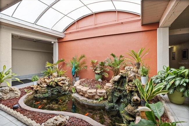 450 Treasure Island Causeway in Treasure Island, FL - Building Photo - Building Photo