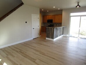 1271 NW Teal Loop in Prineville, OR - Building Photo - Building Photo