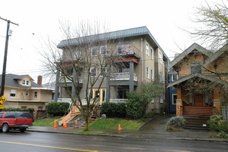 The Bruce Apartments in Portland, OR - Building Photo - Building Photo