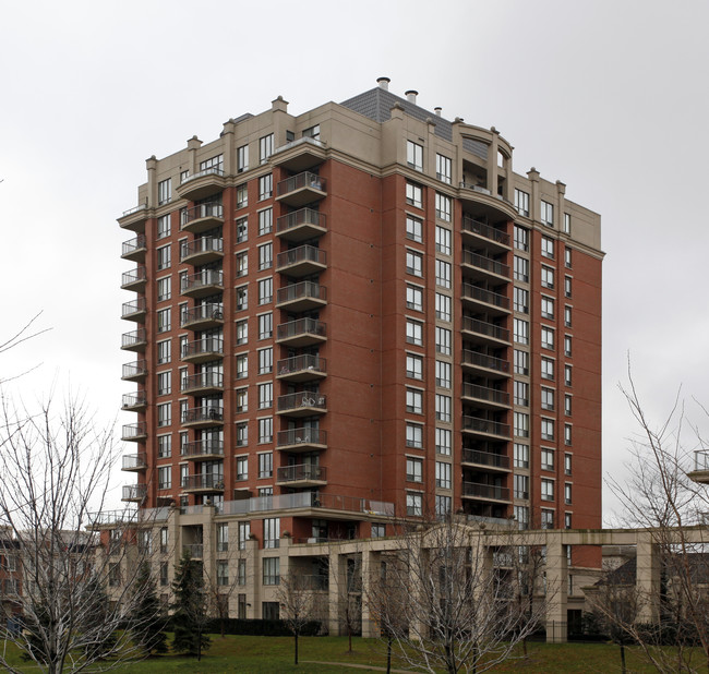 55 Harrison Garden Blvd in Toronto, ON - Building Photo - Building Photo