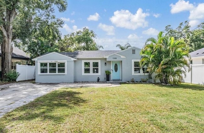 7308 N Dartmouth Ave in Tampa, FL - Building Photo - Building Photo